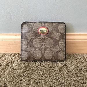 Coach - small wallet in signature canvas